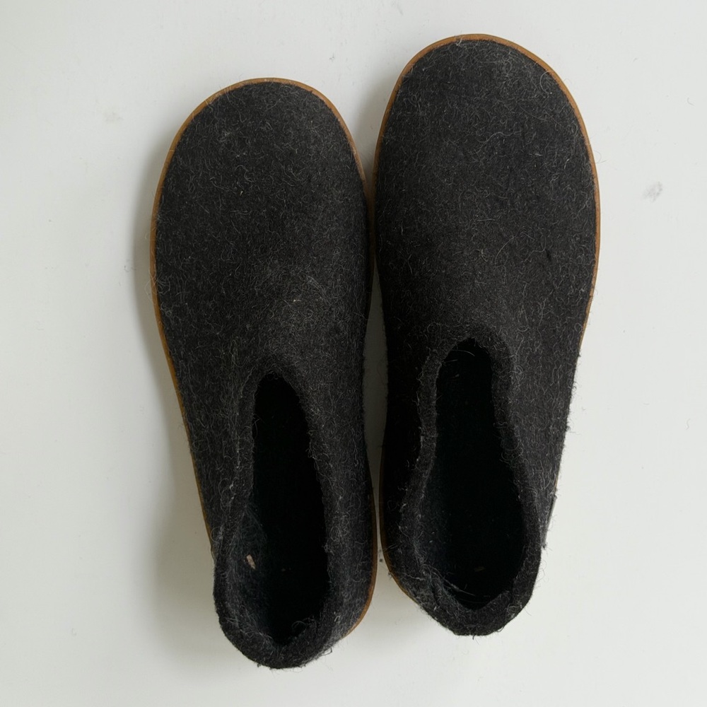 Glerups Denmark Cozy Black Wool Slippers sz 39